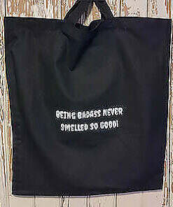 Back of screamin' skull tote b